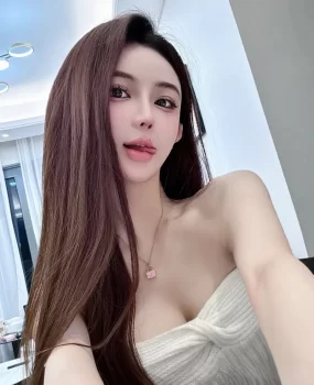 浦东小骚货服务啪啪真的爽