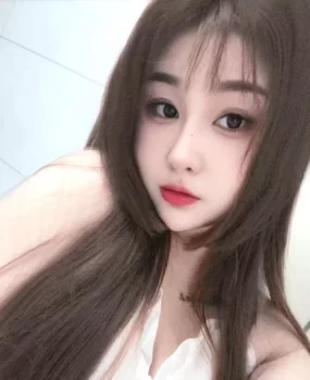 肉感肥臀小骚货