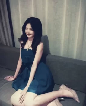 练瑜伽的良家