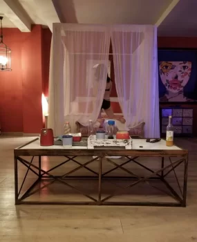 和兼职极品嫩模的一夜缠绵 逼都微肿了