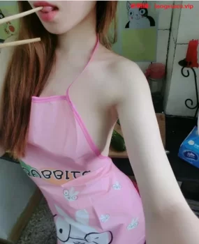 海口 新到小浪妹儿吹拉弹唱很拿手